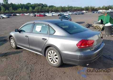 2013 Volkswagen Passat 2.5L S from USA, damaged, VIN 1VWAP7A34DC059183
